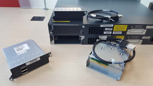 Cisco C2960X-STACK スイッチモジュール W7051819(イーサネットハブ)｜売買されたオークション情報、yahooの商品情報をアーカイブ公開  - オークファン イーサネットハブ